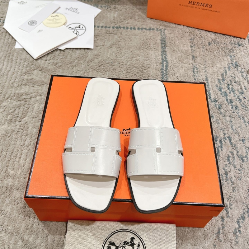 H**mes slippers